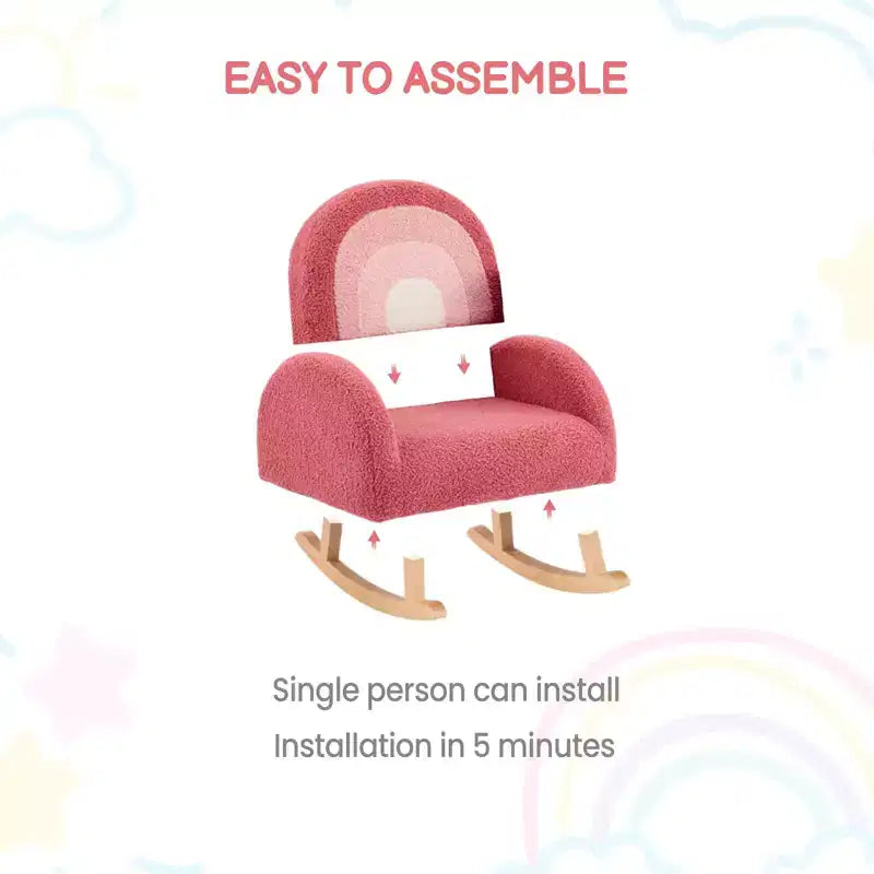 Poltroncina imbottita a dondolo per bambini, in morbido tessuto teddy sfumato, con struttura in legno, ideale per la lettura